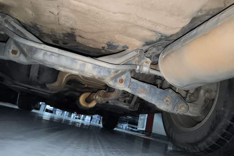 Used Haval H6 2014 Sport Version 1.5T Manual Two-Wheel Drive Elite Edition Chassis Rear