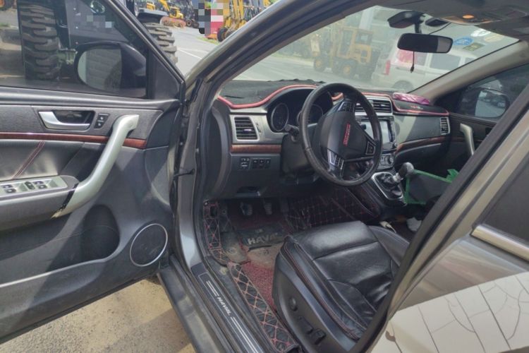 Used Haval H6 2014 Sport Edition 2.0T Diesel Manual Two-Wheel-Drive Elite Model Driver Seat