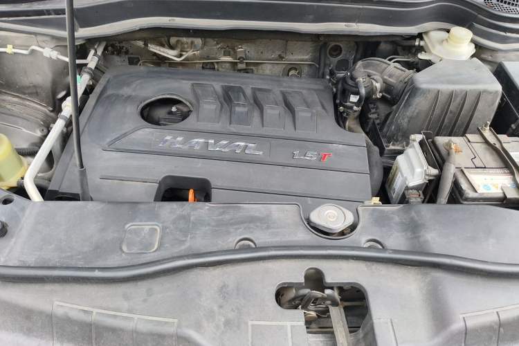 Used Haval H6 2014 Sport Version 1.5T Manual Two-Wheel Drive Elite Edition Engine Bay