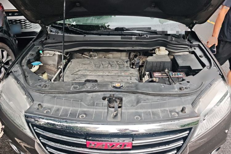Used Haval H6 2014 Sport Version 1.5T Manual Two-Wheel Drive Elite Edition Engine Bay