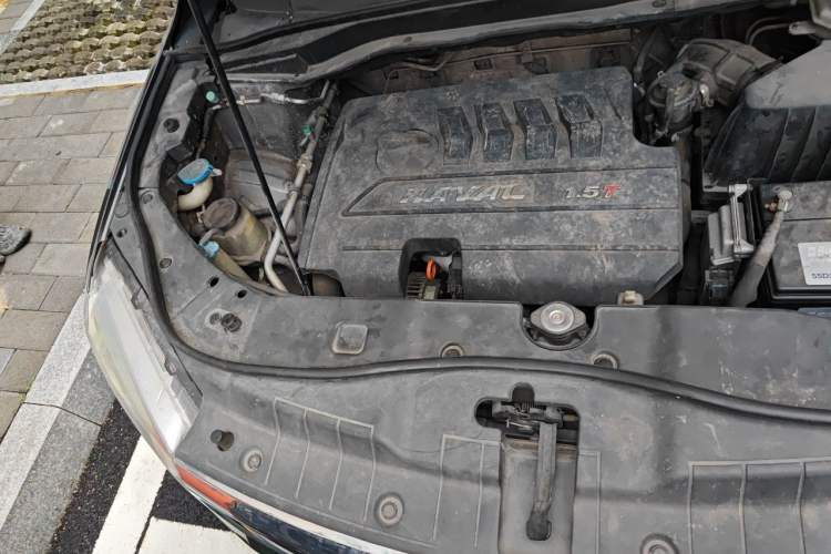 Used Haval H6 2014 Sport Version 1.5T Manual Two-Wheel Drive Elite Edition Engine Bay Right