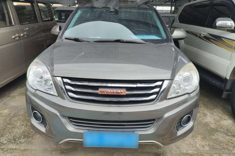Used Haval H6 2014 Upgraded Model 2.0T Diesel Manual Two-Wheel Drive Urban Version Front