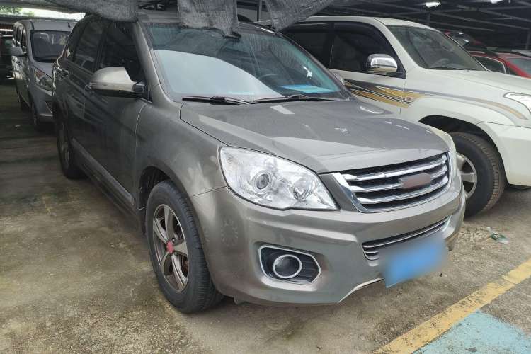 Used Haval H6 2014 Upgraded Model 2.0T Diesel Manual Two-Wheel Drive Urban Version Front Right 45 Deg