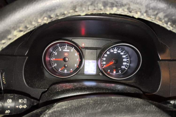Used Haval H6 2014 Sport Version 1.5T Manual Two-Wheel Drive Elite Edition Instrument Cluster