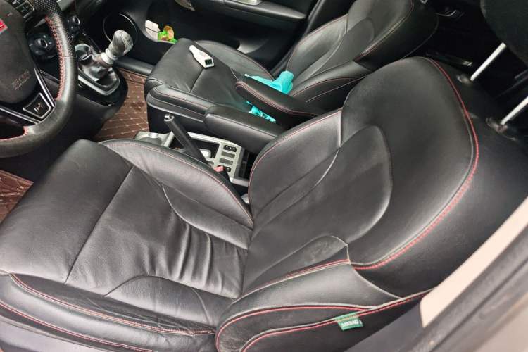 Used Haval H6 2014 Sport Version 1.5T Manual Two-Wheel Drive Elite Edition Left Front Seat