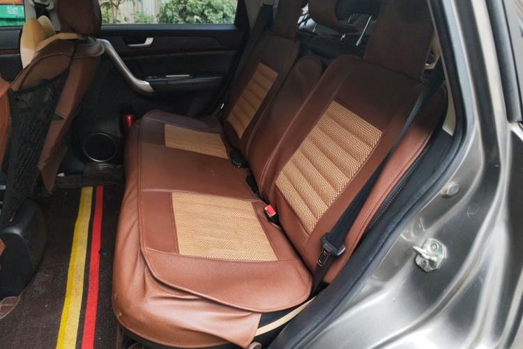 Used Haval H6 2014 Sport Version 1.5T Manual Two-Wheel Drive Elite Edition Left Rear Seat