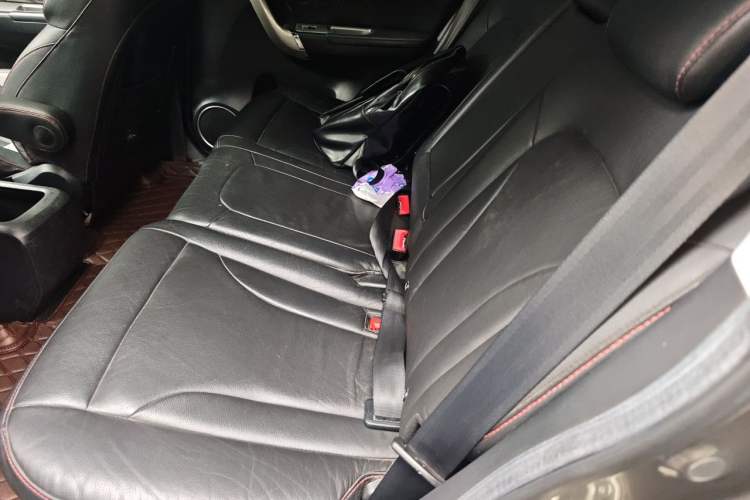 Used Haval H6 2014 Sport Version 1.5T Manual Two-Wheel Drive Elite Edition Left Rear Seat