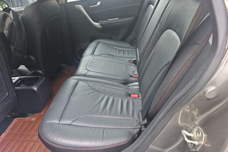 Used Haval H6 2014 Sport Version 1.5T Manual Two-Wheel Drive Elite Edition Left Rear Seat