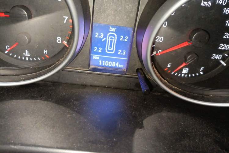 Used Haval H6 2014 Sport Version 1.5T Manual Two-Wheel Drive Elite Edition Odometer Close Up