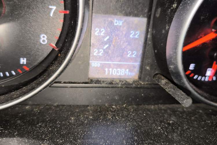 Used Haval H6 2014 Sport Version 1.5T Manual Two-Wheel Drive Elite Edition Odometer Close Up