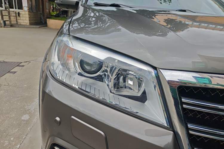 Used Haval H6 2014 Sport Edition 1.5T Manual 4x4 Elite Model Right Front Headlight