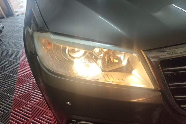 Used Haval H6 2014 Sport Version 1.5T Manual Two-Wheel Drive Elite Edition Right Front Headlight