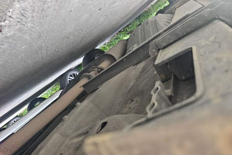 Used Haval H6 2014 Sport Version 1.5T Manual Two-Wheel Drive Elite Edition Right Side Sill