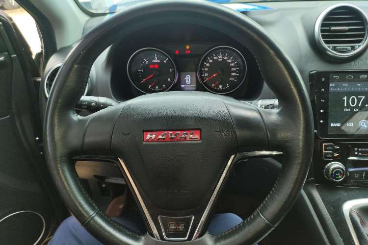 Used Haval H6 2014 Upgraded Model 2.0T Diesel Manual Two-Wheel Drive Urban Version Steering Wheel