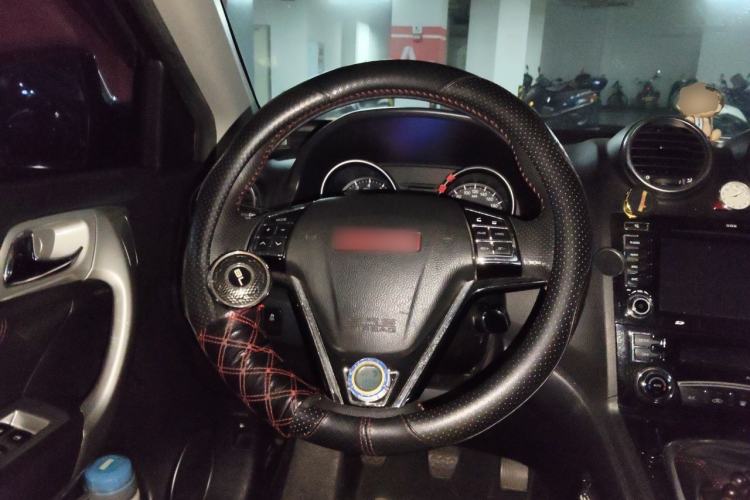 Used Haval H6 2014 Upgraded Model 1.5T Manual Two-Wheel Drive Elite Version Steering Wheel