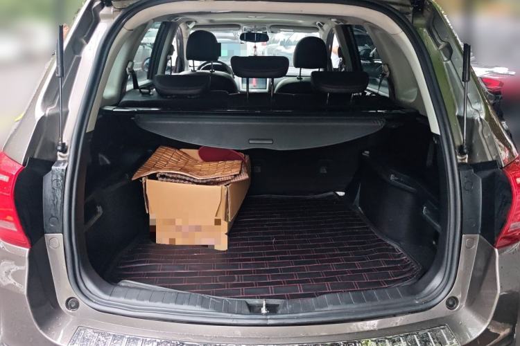 Used Haval H6 2014 Sport Version 1.5T Manual Two-Wheel Drive Elite Edition Trunk