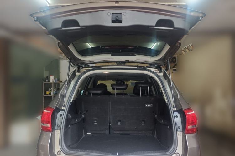 Used Haval H6 2014 Sport Version 1.5T Manual Two-Wheel Drive Elite Edition Trunk
