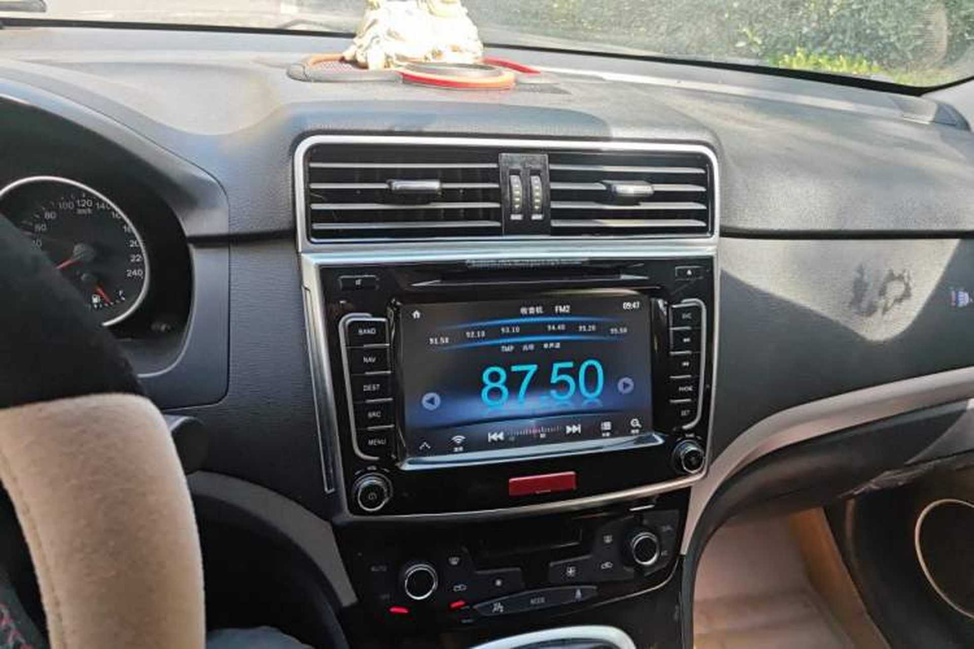 Used Haval H6 2014 Sport Version 1.5T Manual Two-Wheel Drive Elite Edition Audio And AC Panel