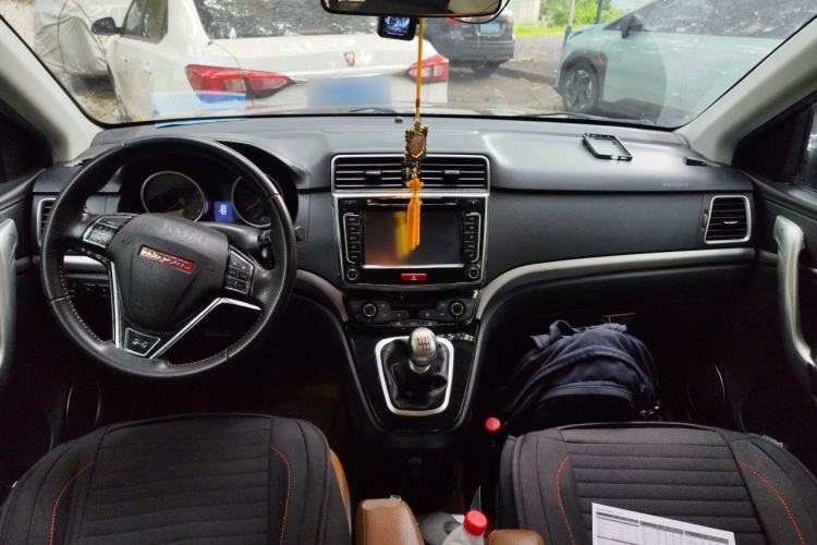 Used Haval H6 2014 Sport Version 1.5T Manual Two-Wheel Drive Elite Edition Center Console