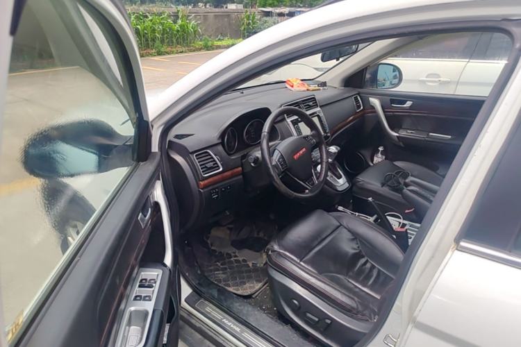 Used Haval H6 2014 Sport Edition 2.4L Automatic Elite Model Driver Seat