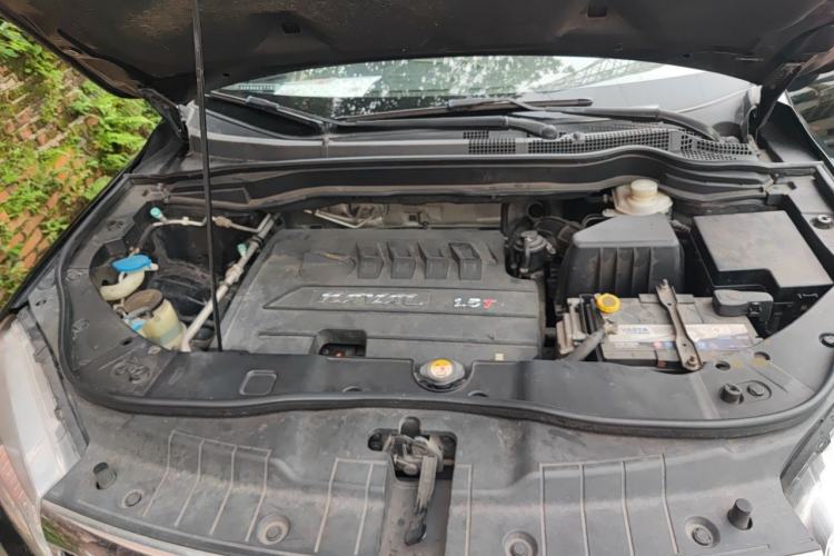 Used Haval H6 2014 Sport Version 1.5T Manual Two-Wheel Drive Elite Edition Engine Bay