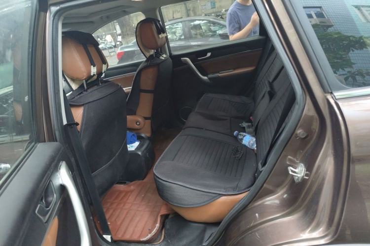 Used Haval H6 2014 Sport Version 1.5T Manual Two-Wheel Drive Elite Edition Left Rear Seat