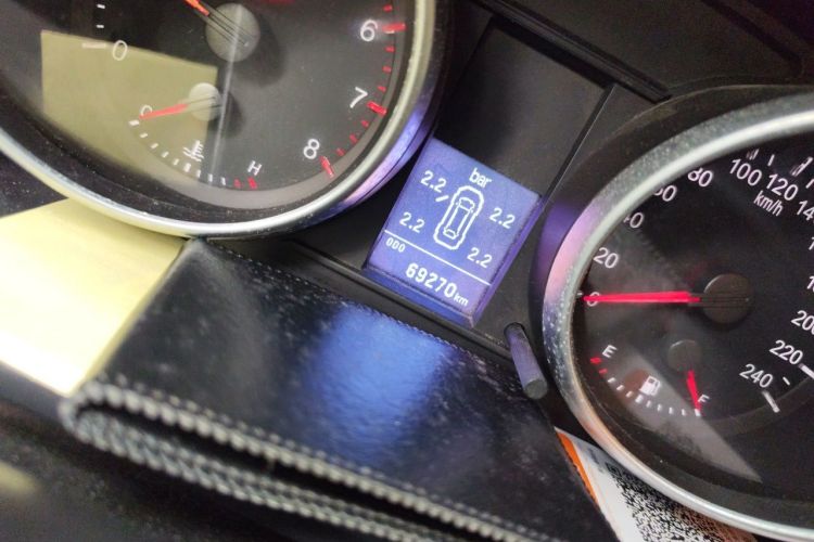 Used Haval H6 2014 Sport Version 1.5T Manual Two-Wheel Drive Elite Edition Odometer Close Up