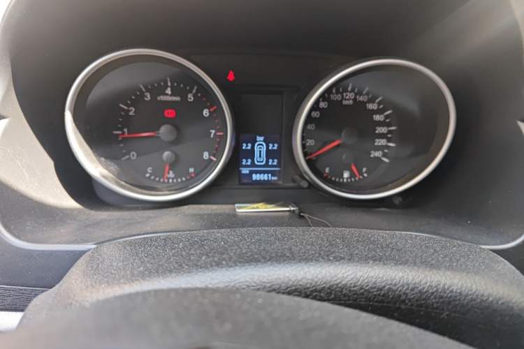 Used Haval H6 2014 Sport Version 1.5T Manual Two-Wheel Drive Elite Edition Odometer Close Up
