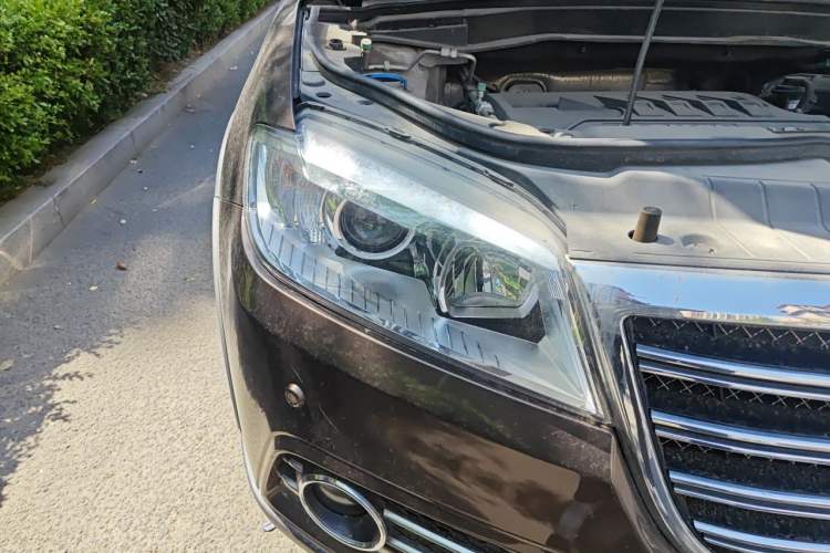 Used Haval H6 2014 Sport Version 1.5T Manual Two-Wheel Drive Elite Edition Right Front Headlight