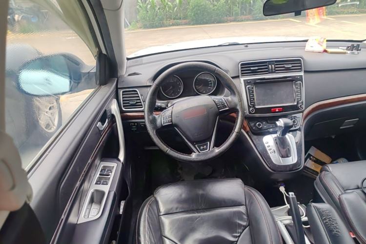 Used Haval H6 2014 Sport Edition 2.4L Automatic Elite Model Steering Wheel