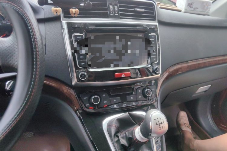 Used Haval H6 2014 Sport Version 1.5T Manual Two-Wheel Drive Elite Edition Audio And AC Panel