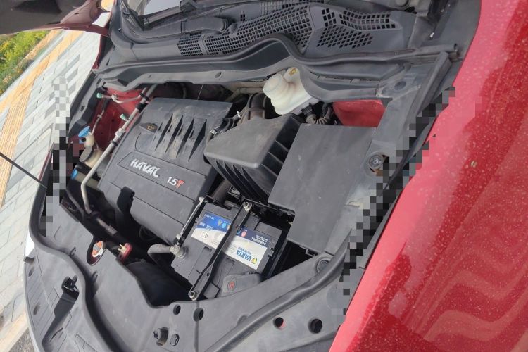 Used Haval H6 2014 Sport Version 1.5T Manual Two-Wheel Drive Elite Edition Engine Bay Left