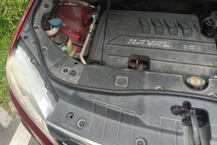 Used Haval H6 2014 Sport Version 1.5T Manual Two-Wheel Drive Elite Edition Engine Bay Right