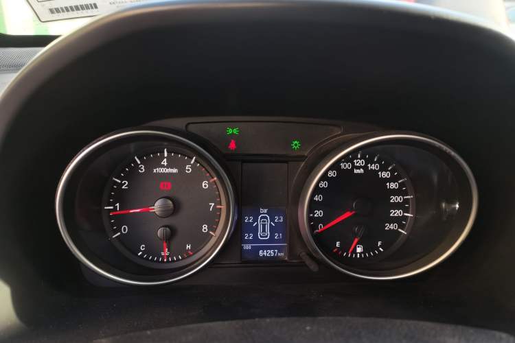 Used Haval H6 2014 Sport Version 1.5T Manual Two-Wheel Drive Elite Edition Instrument Cluster
