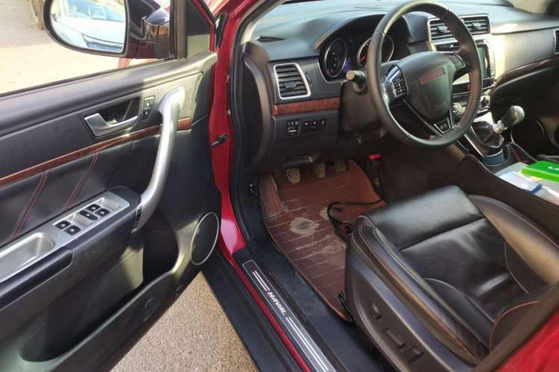 Used Haval H6 2014 Sport Version 1.5T Manual Two-Wheel Drive Elite Edition Interior 3
