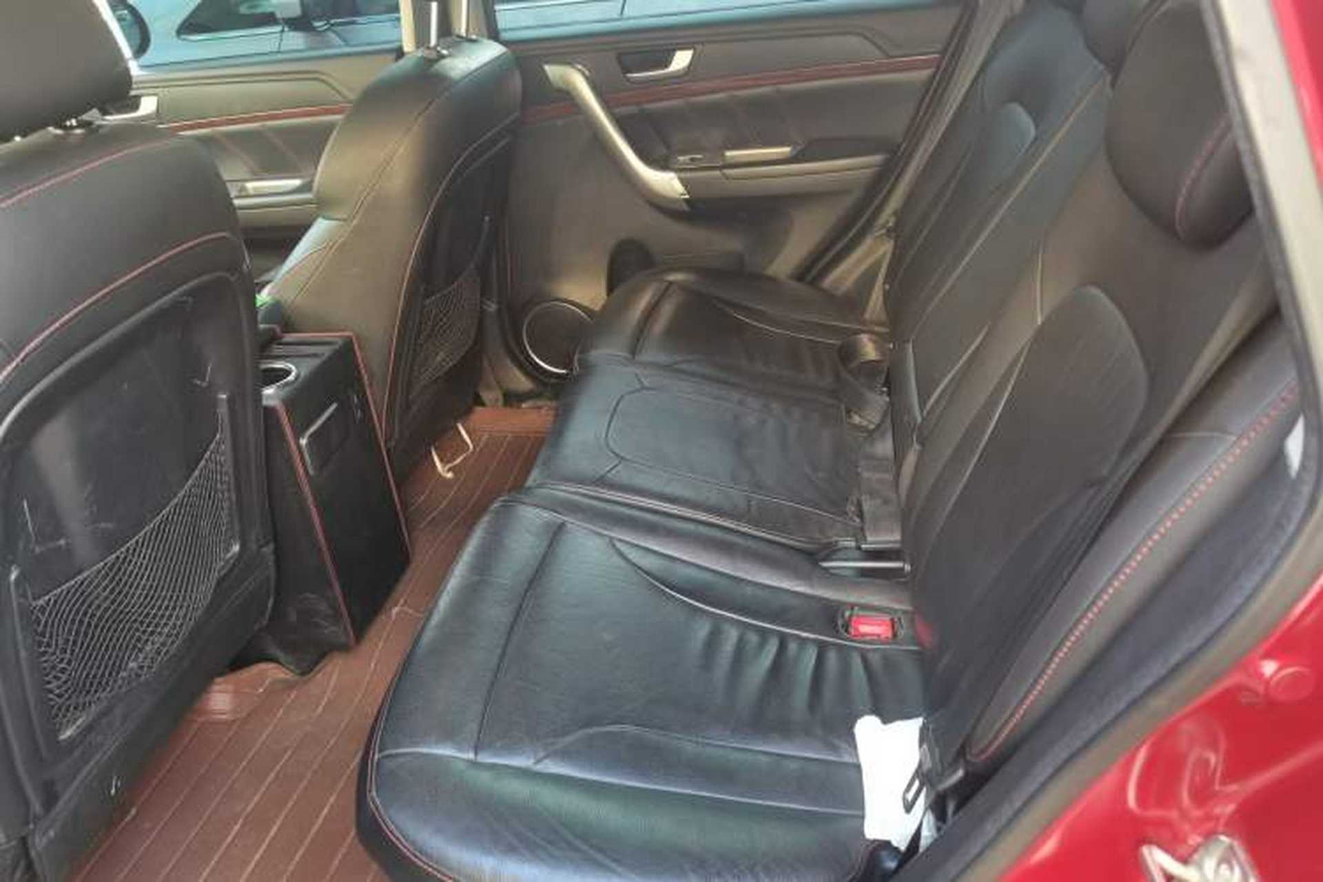 Used Haval H6 2014 Sport Version 1.5T Manual Two-Wheel Drive Elite Edition Interior 4