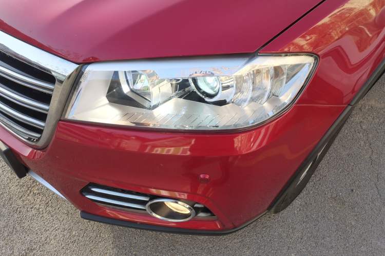 Used Haval H6 2014 Sport Version 1.5T Manual Two-Wheel Drive Elite Edition Left Front Headlight