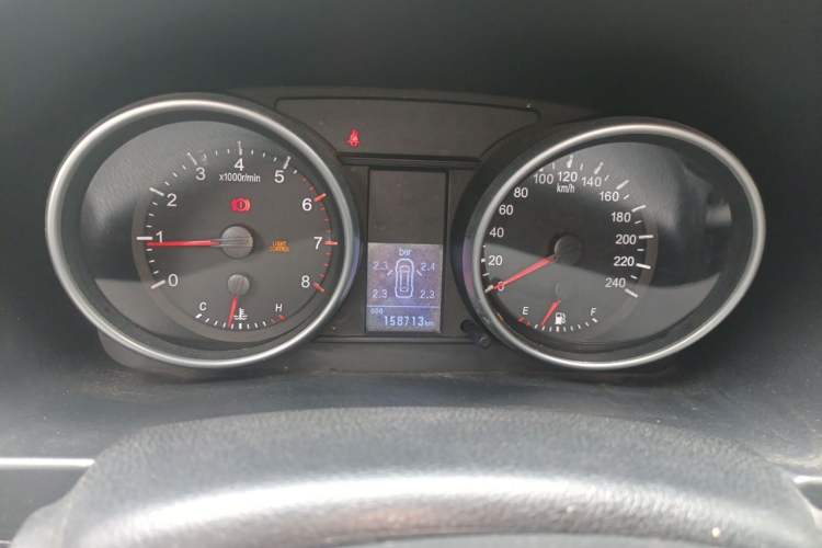 Used Haval H6 2014 Sport Version 1.5T Manual Two-Wheel Drive Elite Edition Odometer Close Up