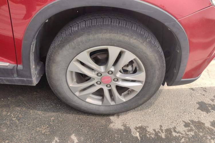 Used Haval H6 2014 Sport Version 1.5T Manual Two-Wheel Drive Elite Edition Right Front Wheel Hub