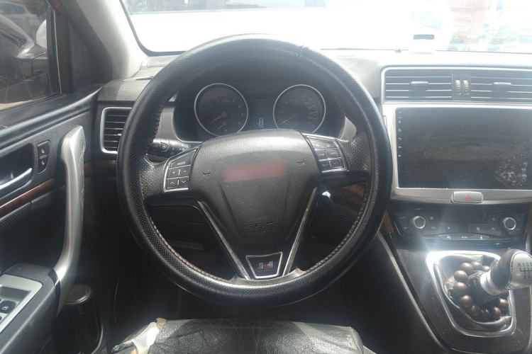 Used Haval H6 2014 Sport Version 1.5T Manual Two-Wheel Drive Elite Edition Steering Wheel