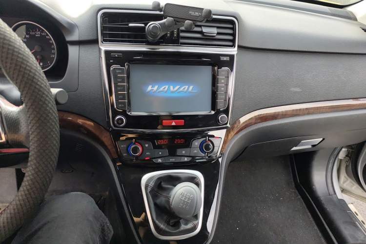Used Haval H6 2014 Sport Version 1.5T Manual Two-Wheel Drive Elite Edition Audio And AC Panel