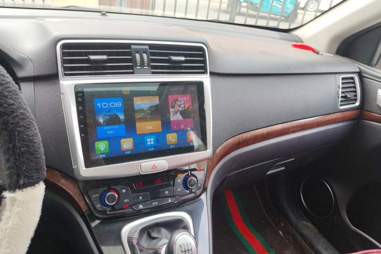 Used Haval H6 2014 Sport Version 1.5T Manual Two-Wheel Drive Elite Edition Audio And AC Panel