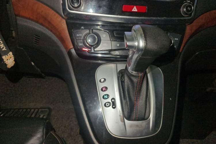 Used Haval H6 2014 Sports Edition 2.4L Automatic Prestige Model Audio And AC Panel