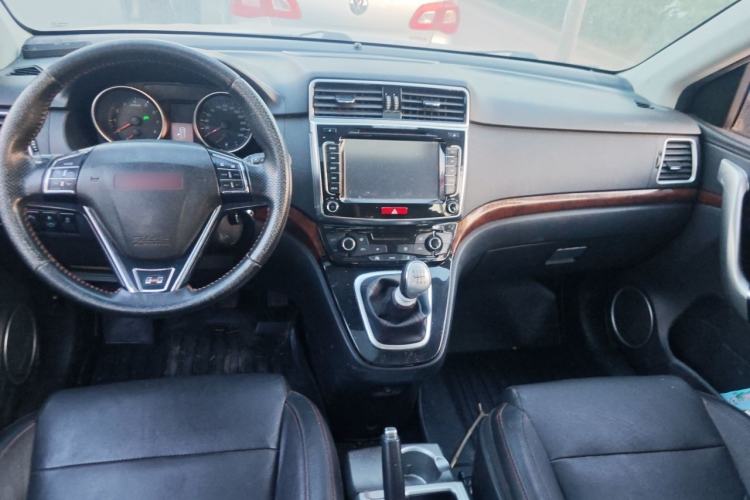 Used Haval H6 2014 Sport Version 1.5T Manual Two-Wheel Drive Elite Edition Center Console