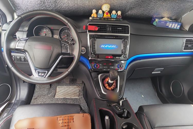 Used Haval H6 2014 Sport Version 1.5T Manual Two-Wheel Drive Elite Edition Center Console