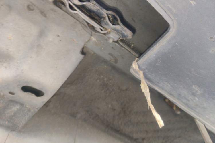 Used Haval H6 2014 Upgraded Model 1.5T Manual Two-Wheel Drive Elite Version Chassis Front Left