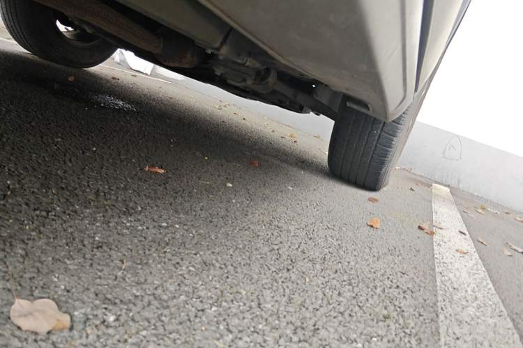 Used Haval H6 2014 Sport Version 1.5T Manual Two-Wheel Drive Elite Edition Chassis Front Right