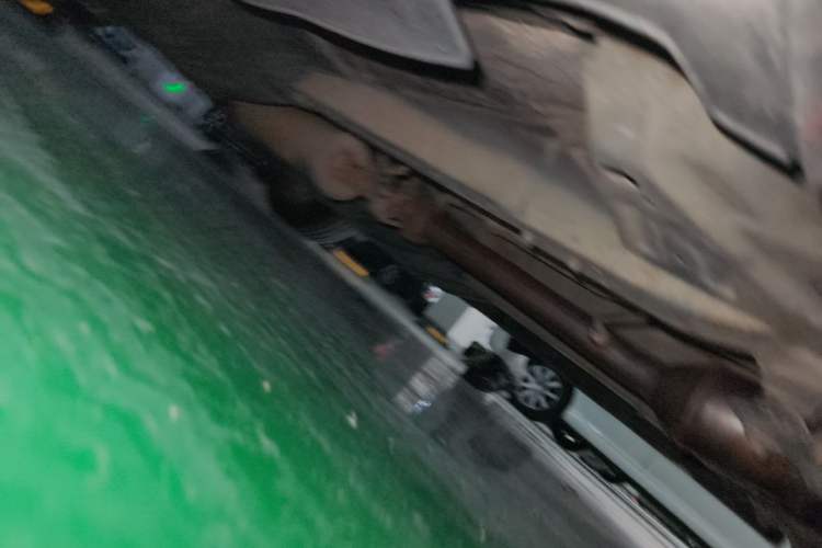 Used Haval H6 2014 Sports Edition 2.4L Automatic Prestige Model Chassis Rear Left