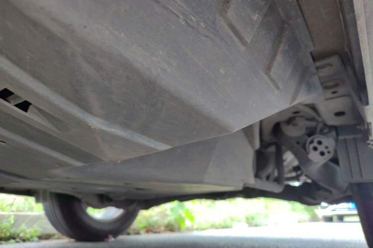 Used Haval H6 2014 Sport Edition 2.0T Diesel Manual Two-Wheel Drive Prestige Model Chassis Rear Right