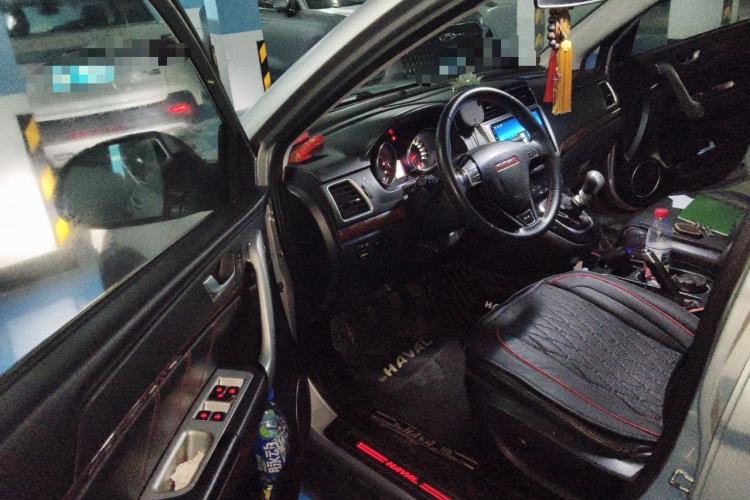 Used Haval H6 2014 Sport Edition 2.0T Diesel Manual Two-Wheel Drive Prestige Model Driver Seat